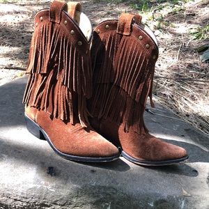 Girls Smoky Mountain Fringe Boots Size 1